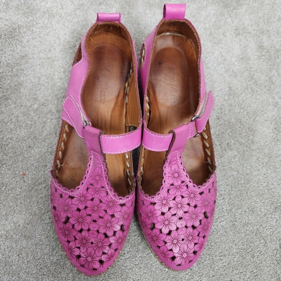Pink Leather Floral Pattern Sandals Shoes Size 42 Fairy Romantic Molly Bessa - Picture 3 of 6